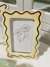 Load image into Gallery viewer, Set of 4 iridescent 2 frames &amp; 2 book end