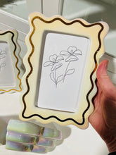 Load image into Gallery viewer, Set of 4 iridescent 2 frames &amp; 2 book end