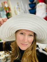 Load image into Gallery viewer, Shade &amp; Shore White Sunhat