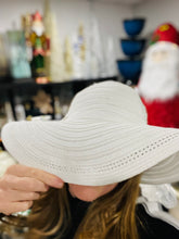 Load image into Gallery viewer, Shade &amp; Shore White Sunhat
