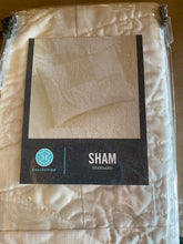 Load image into Gallery viewer, Queen 3 PC Martha Stewart Wedding Rings Pieced Bedspread &amp; Shams