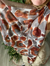 Load image into Gallery viewer, Lili &amp; Maddi Rosewood Scarf