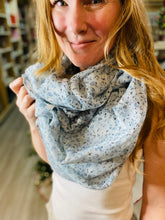 Load image into Gallery viewer, Lili &amp; Maddi Mayflower Infinity Scarf