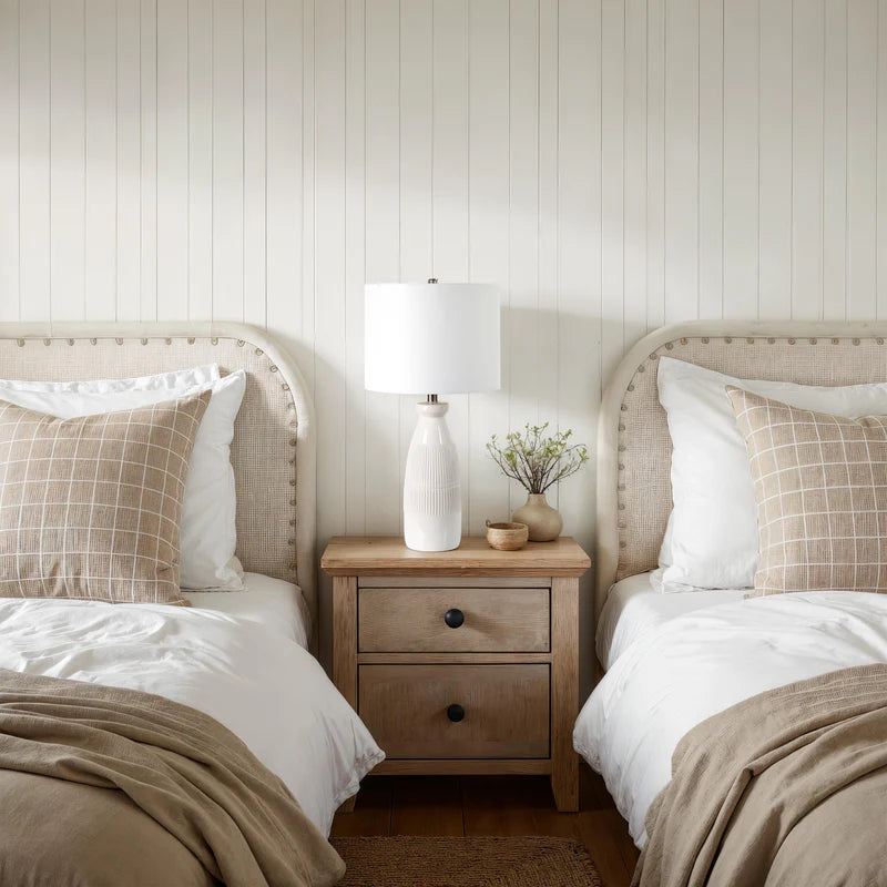 Everren Nado Table Lamp