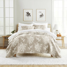 Load image into Gallery viewer, Quilt Set- Lightweight Reversible All Season Quilted Coverlet - Distressed Bouquet, QUEEN