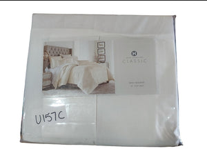 King Hotel Collection Classic Hydrangea Bedskirt Off White
