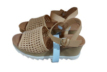 Load image into Gallery viewer, Universal Thread Memory Foam Sandals Women’s 9.5 Tan