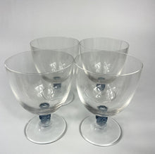 Load image into Gallery viewer, 4pc Villeroy &amp; Boch Montauk Wine Glass Aqua, 280 ml, Crystal Glass, Transparent/Blue