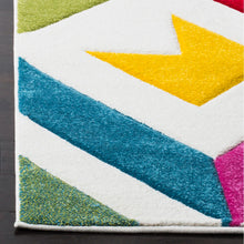 Load image into Gallery viewer, 4' x 6' Severs Performance Geometric Rug