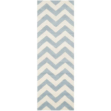 Load image into Gallery viewer, Teresita 2&#39;3&quot; x 5 &#39; Chevron Hand-Tufted Wool Blue/Ivory Area Rug