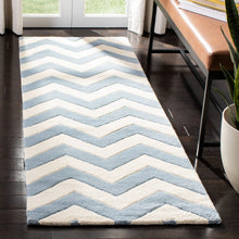 Load image into Gallery viewer, Teresita 2&#39;3&quot; x 5 &#39; Chevron Hand-Tufted Wool Blue/Ivory Area Rug