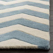 Load image into Gallery viewer, Teresita 2&#39;3&quot; x 5 &#39; Chevron Hand-Tufted Wool Blue/Ivory Area Rug