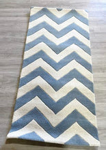 Load image into Gallery viewer, Teresita 2&#39;3&quot; x 5 &#39; Chevron Hand-Tufted Wool Blue/Ivory Area Rug