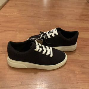 Women's Black Canvas Sneakers Size 11 Mad Love